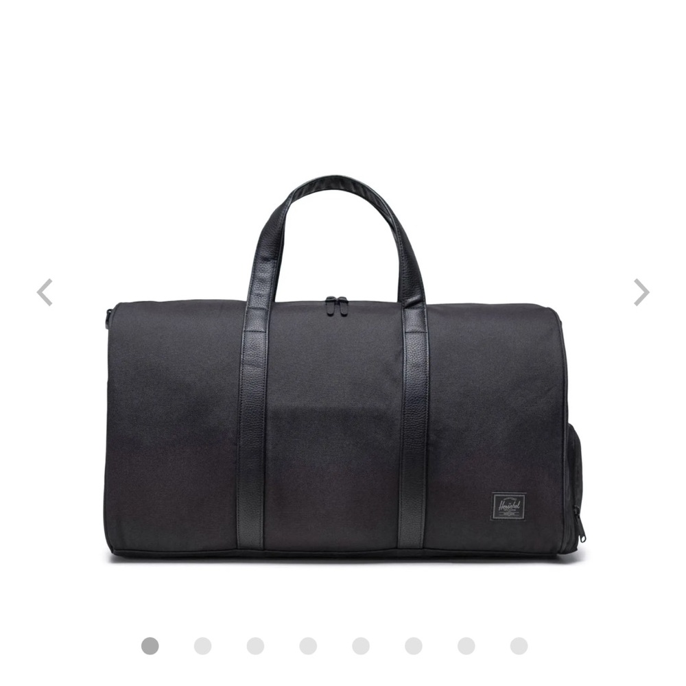 Herschel Novel™ Duffle - 43L excellent condition black tonal
